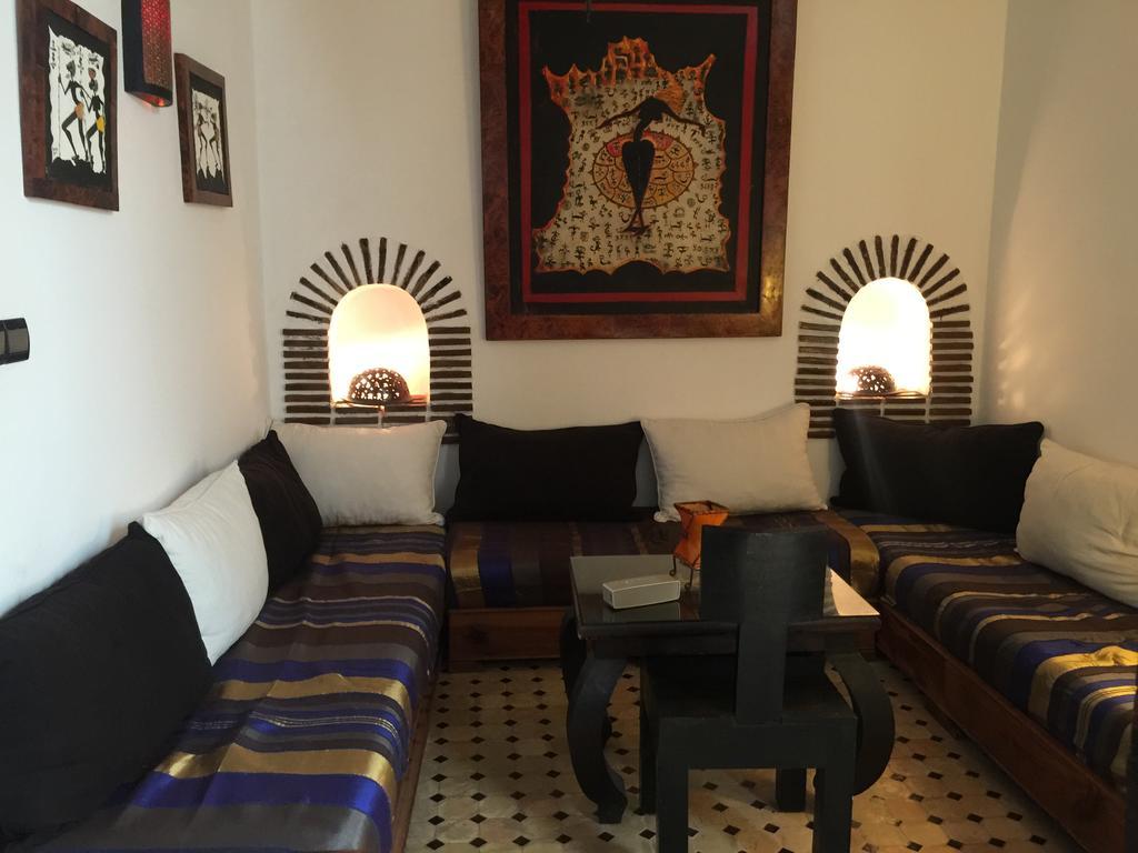 Riad Bab As-Suwajra Zewnętrze zdjęcie