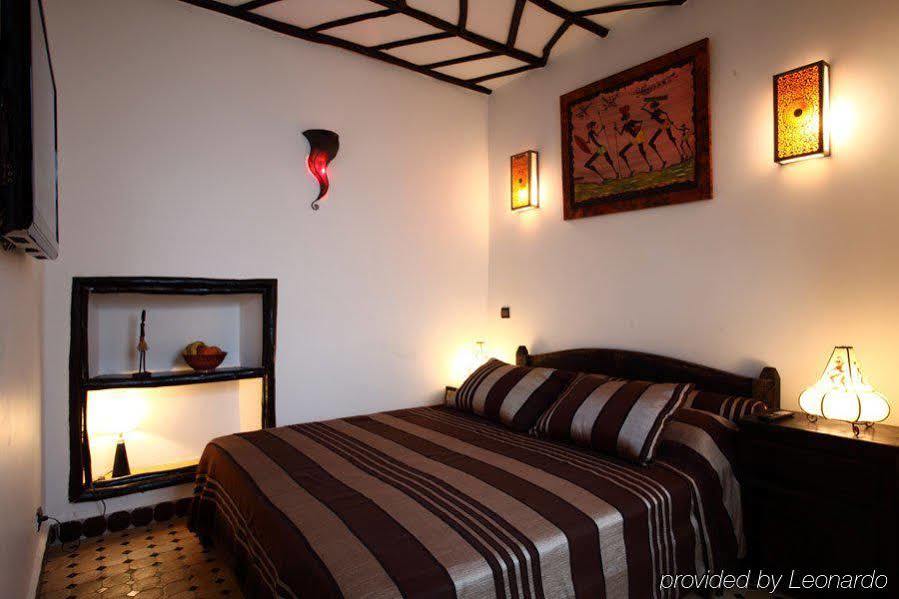 Riad Bab As-Suwajra Zewnętrze zdjęcie